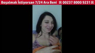 Aynı yatakta uyumak zorunda kaldığı annesini watch online