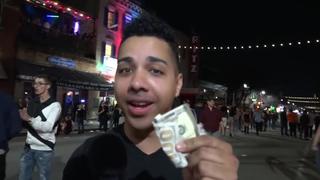Girls flashing their b@@bs on camera in public for $100 1080p ...