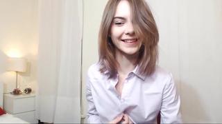 Andreia is very horny webcam watch online