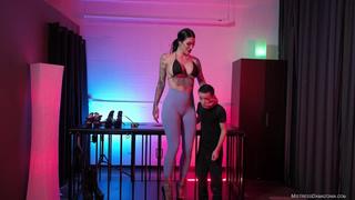 Damazonia and small pathetic slave - BEST XXX TUBE