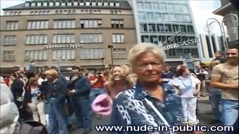 วิดีโอโดย nudist &amp; naturist fun anything goes