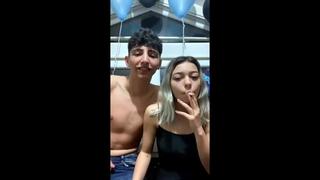 Canlı yayında soyunup sikişen türk çift watch online